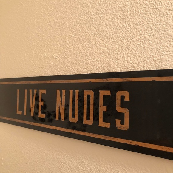 Sign - Picture 4 of 5